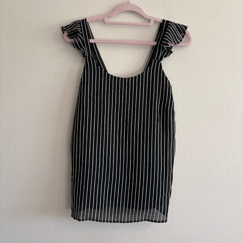 NWT Savanna Jane Ruffle Tank Top Women’s Large Stripes Black White
